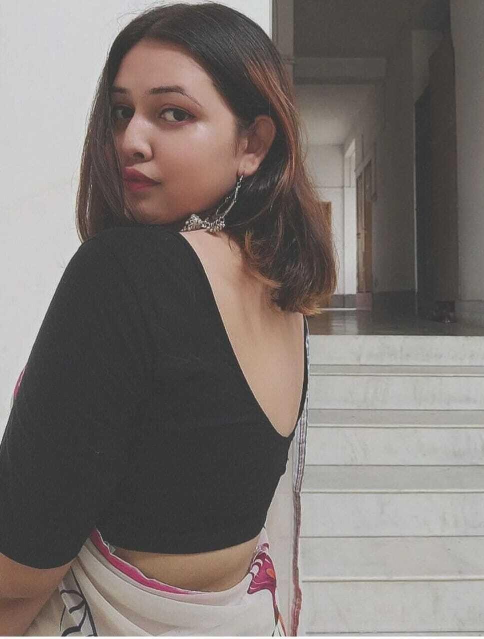 best Nizamuddin call girl